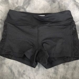 F21 BLACK SHORTS
